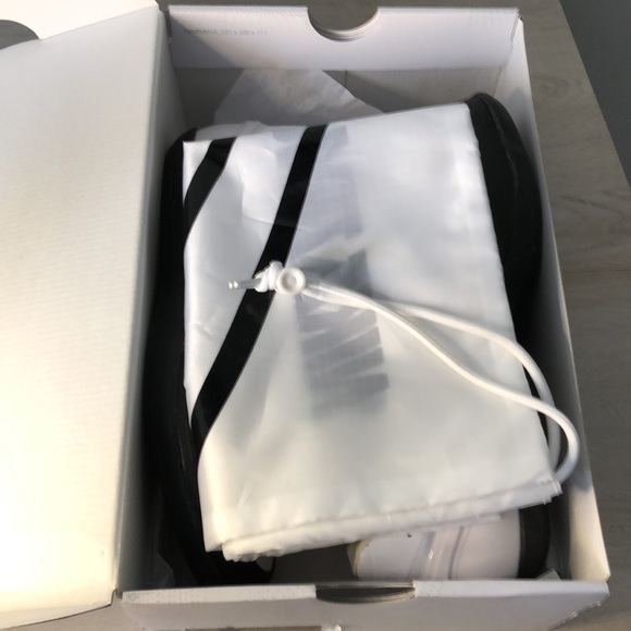 Nike - Picture 9 of 9